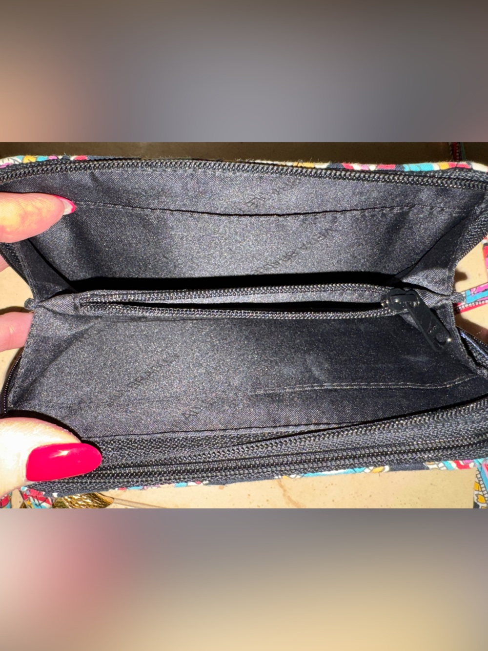 Vera Bradley Paisley Crossbody Wristlet - EUC - Picture 5 of 8